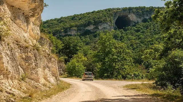 Canyons and caves in one day from Kutaisi