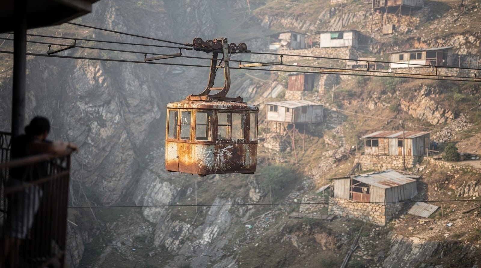 Chiatura's cable cars: the old ones and the new